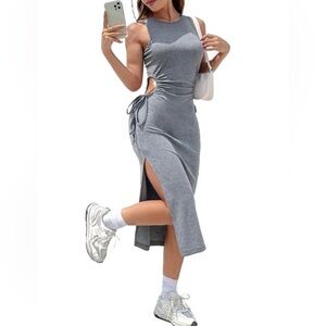 Plain Round Neck Bodycon
Sleeveless Chocolate Brown..